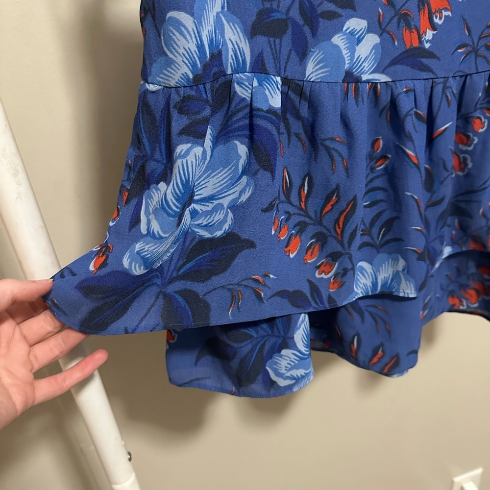 Loft Blue and Red Floral Tiered Mini Skirt size 2 - 30” waist - Picture 2 of 6